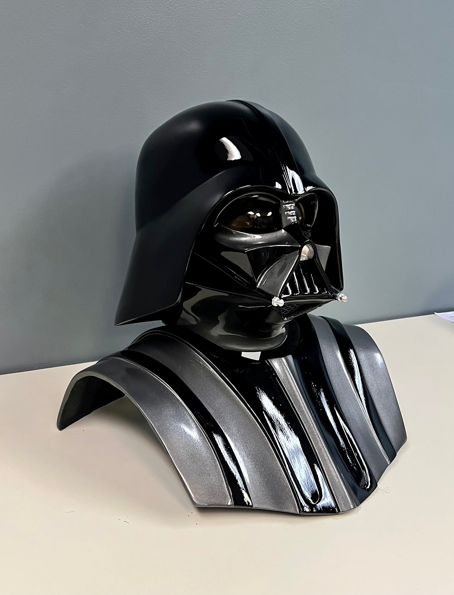 Dark Lord Shoulder Armor (Mantle)