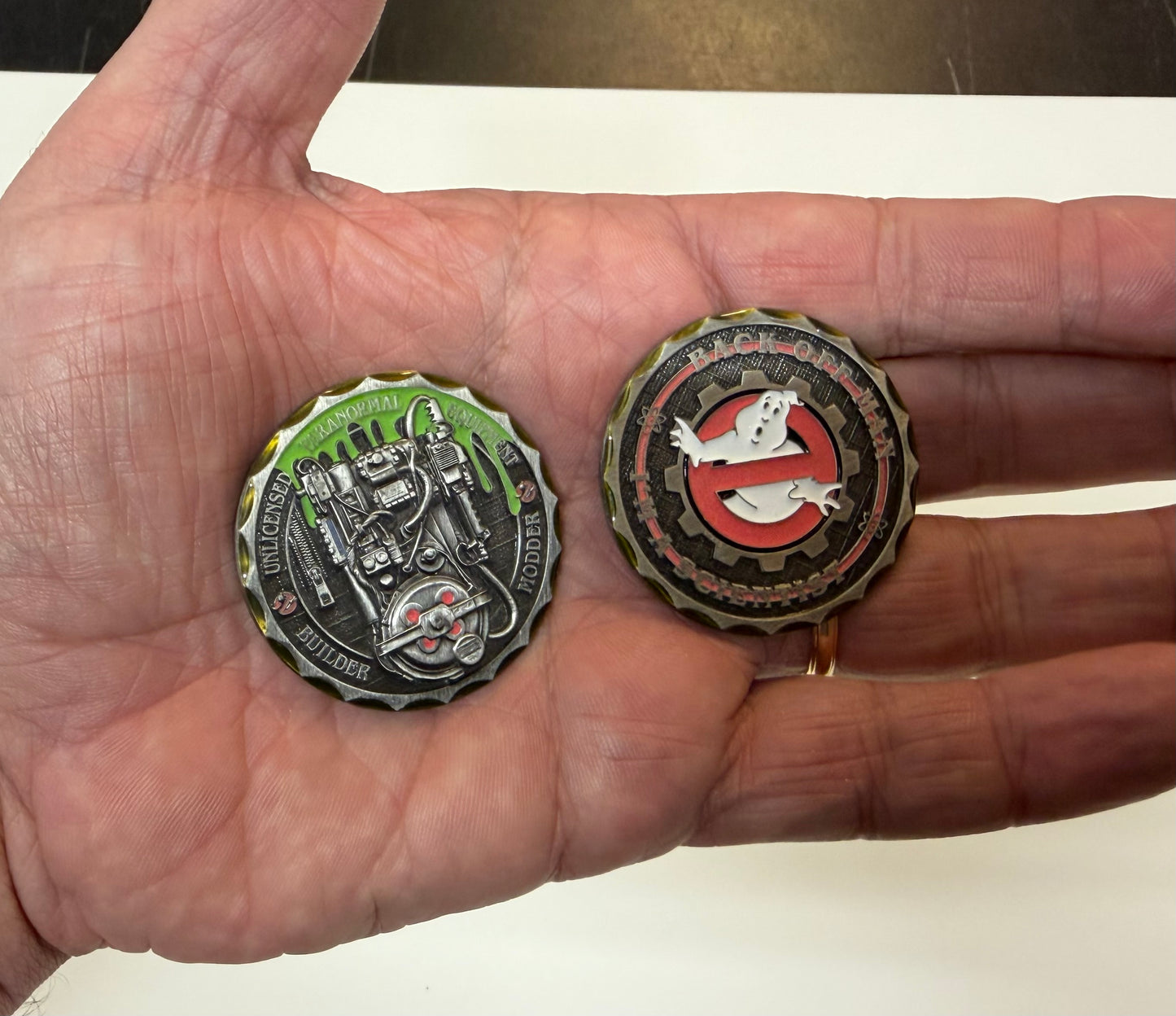 GB - Paranormal Equipment Builder Coin