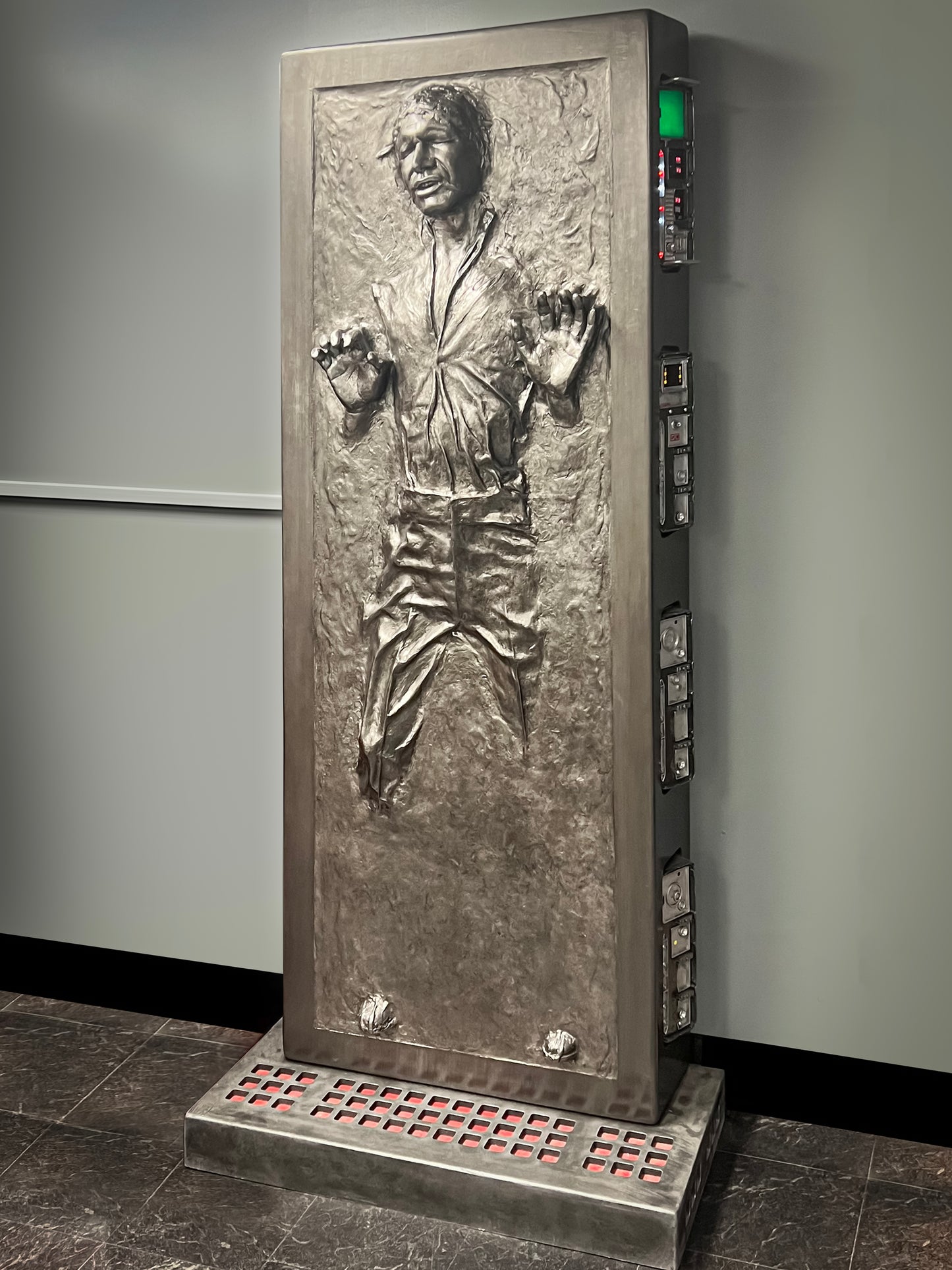 HiC - Han in Carbonite