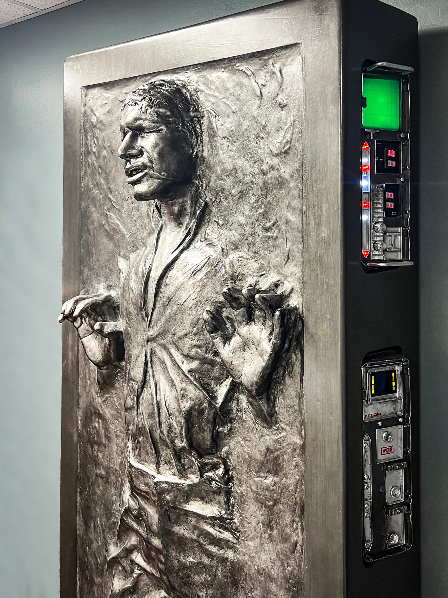 HiC - Han in Carbonite